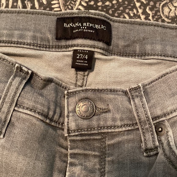 Banana Republic Gray skinny jeans, inseam, 26 inches - Picture 3 of 3